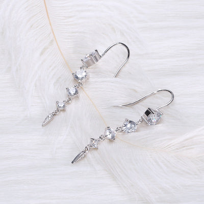 Aretes de Diamante y Plata Esterlina - Diseño Minimalista en Oro Blanco - Image 4