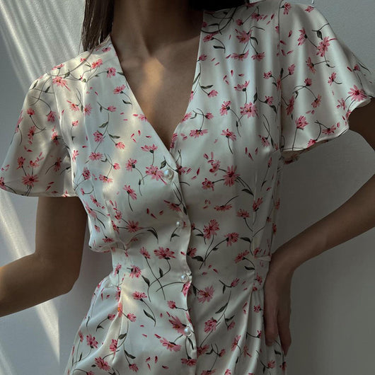 Vestido Camisero Floral con Cordones y Escote en V - Image 9