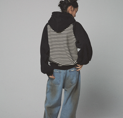 Sudadera con Capucha Falsa Dos Piezas Bordada Oversize - Image 4