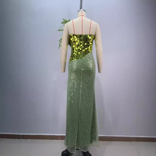 Vestido Tubo Luxury con Lentejuelas Verdes y Plumas, Abertura Sensual - Image 4