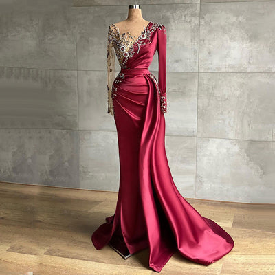 Vestido Rojo Vino Satinado Cuello Redondo Ajustado - Image 9