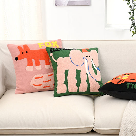 Cojín Decorativo Nórdico con Bordado de Animales para Sofá - Image 3