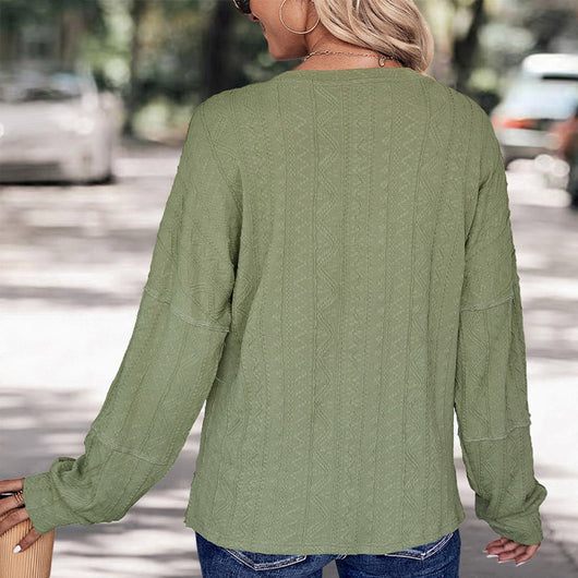 Suéter Verde de Cuello Redondo con Botones y Textura Jacquard - Image 15