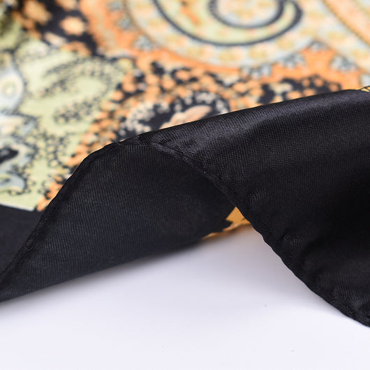Pañuelo de Seda Estampado Clásico Retro - Versátil y Elegante para Primavera - Image 13