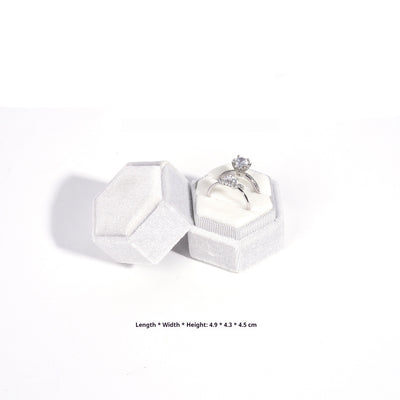 Caja de Terciopelo Hexagonal para Joyas Premium - Image 2