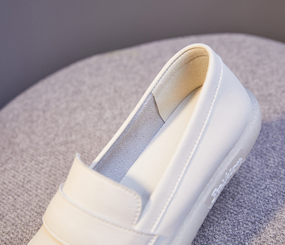 Zapatos Blancos de Cuero Británico con Suela Flexible - Estilo Versátil - Image 10