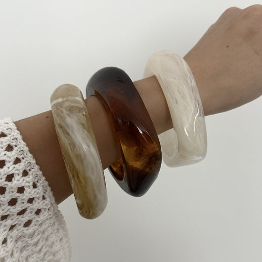 Pulsera de Acrílico Exagerada Estilo Europeo Americano con Diseño Translúcido Irregular - Image 13