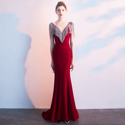 Vestido de Noche Rojo con Cola Sirena Elegante