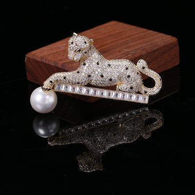 Broche Leopardo de Cobre con Micro Circonia - Estilo Coreano - Image 6