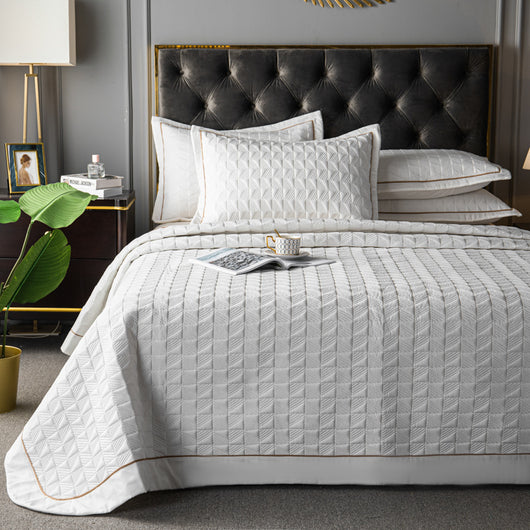 Juego de Cama Acolchado de Tres Piezas en Colores Sólidos