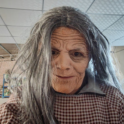 Máscara de Abuela Aterradora en Látex - Image 8
