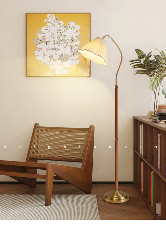 Lámpara de Pie en Madera Maciza para Sofá y Mesita Lateral - Image 9