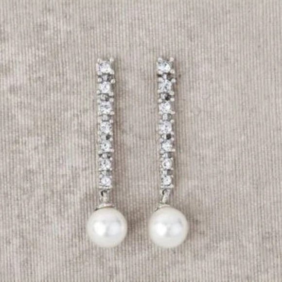 Aretes de Plata Esterlina con Perla y Zirconia - Diseño Elegante Premium
