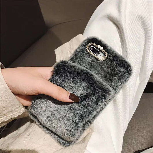 Funda para iPhone con Pulsera Conejo de Peluche Cálido - Image 6