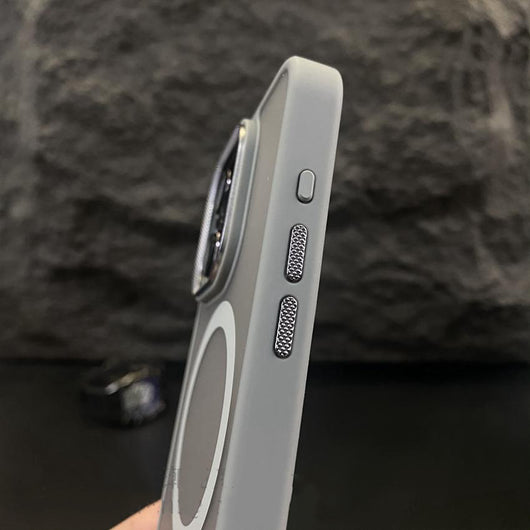 Funda Magnética Transparente Antigolpes con Efecto Esmerilado - Image 17