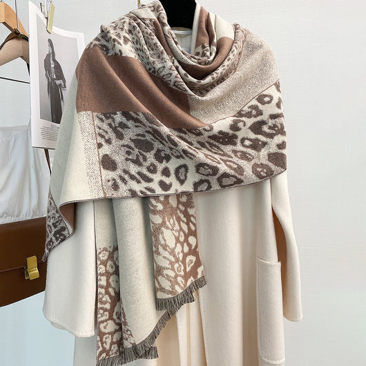 Bufanda Gruesa de Leopardo Bicolor - Elegancia y Calidez para Otoño e Invierno - Image 18