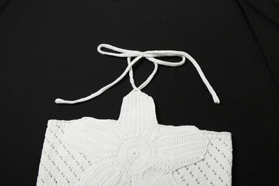 Camiseta Tejida con Escote Halter y Detalles Recortados en Encaje - Image 22