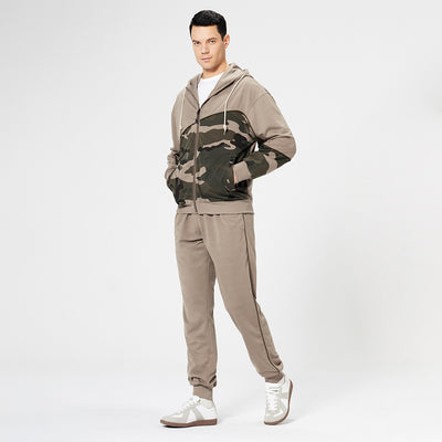 Conjunto Deportivo Camuflaje Juvenil de Dos Piezas - Image 4