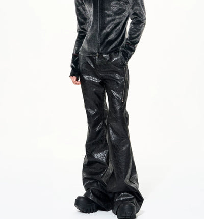 Pantalones de Cuero Texturado Negro con Corte Acampanado - Image 13