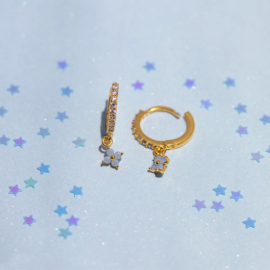 Aretes Flores Delicadas con Micro-incrustaciones y Clip Ajustable - Image 9