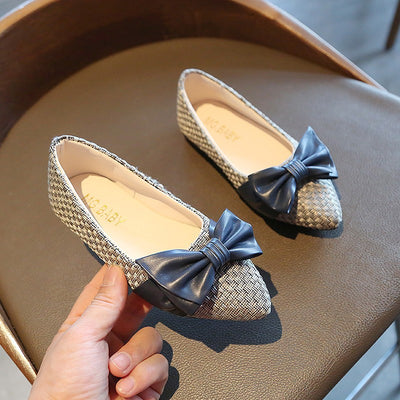 Zapatos de Cuero para Niñas con Moño - Estilo Princesa Punta Fina - Image 4