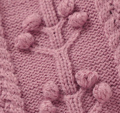 Romper Tejido a Mano en Lana Merino con Diseño de Burbujas Triangulares - Image 10