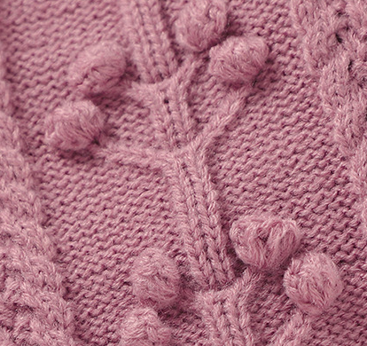Romper Tejido a Mano en Lana Merino con Diseño de Burbujas Triangulares - Image 10
