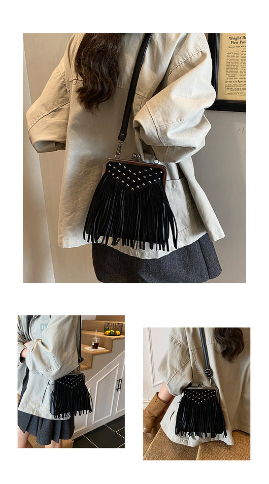 Bolsa Retro de Hombro para Mujer con Remaches y Borlas - Image 11