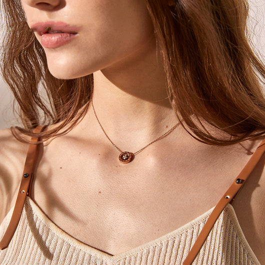Collar Cadena de Acero Titanio Lujo Minimalista para Mujer - Image 11