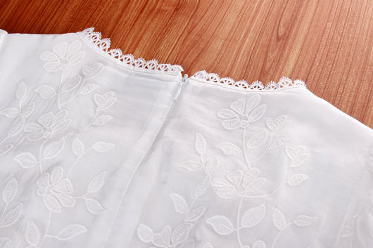 Vestido Blanco de Playa con Mangas Abullonadas - Perfecto para Vacaciones - Image 24