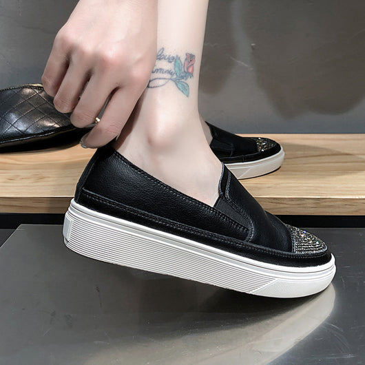 Zapatos Blancos Plataforma Slip-on de Cuero para Mujer - Versátiles y Cómodos - Image 4