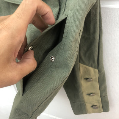 Chaqueta Camisa Suelta con Corte Tridimensional y Botones para Hombre y Mujer - Image 4