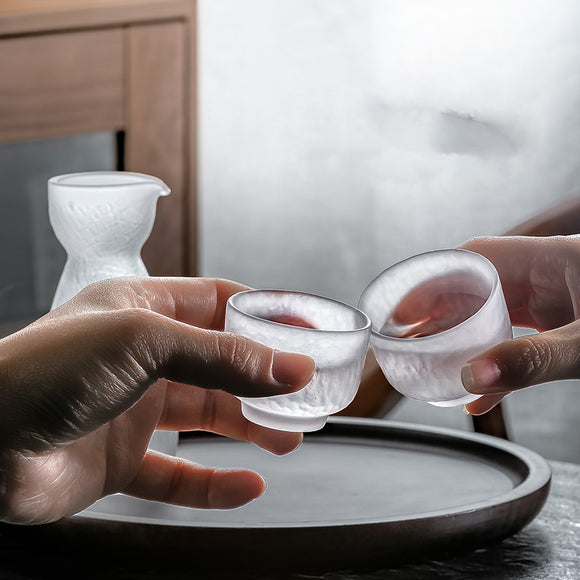 Juego de Jarras de Sake Estilo Japonés con Vasos Esmerilados