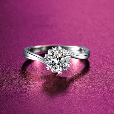 Anillo de Plata 925 con Piedra Moissanita D Color - Diseño Ocho Corazones Ocho Flechas - Image 4