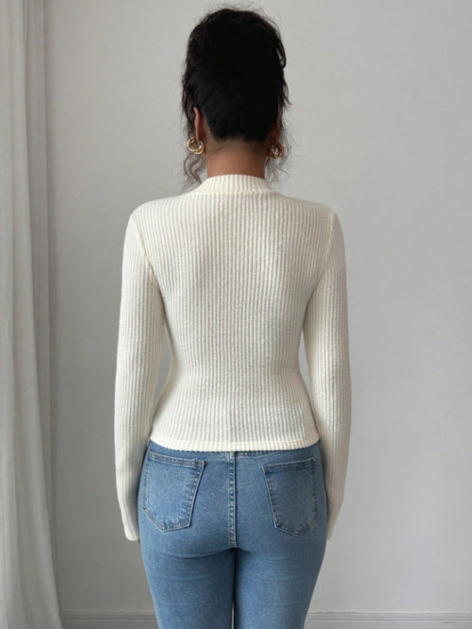 Blusa Base Cuello Mock Ajustada con Mangas Largas para Mujer - Image 13