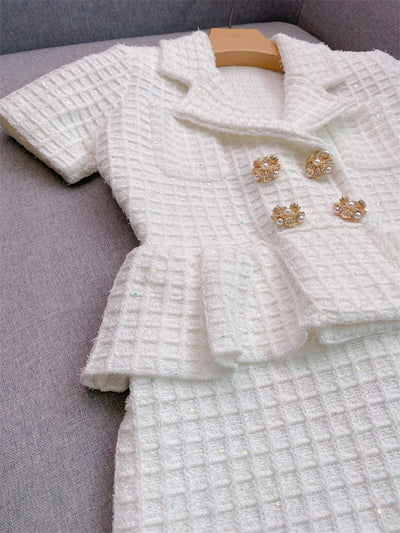 Vestido Tejido Blanco Puro Cuello V con Detalle Hueco - Elegancia Dignificada - Image 24