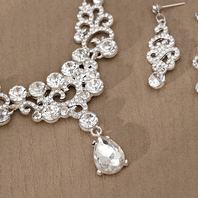 Conjunto de Aretes y Collar con Perlas y Cristales para Mujer - Image 4
