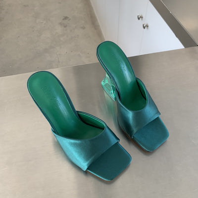 Pantuflas Elegantes Estilo Europeo y Americano para Mujer - Image 17