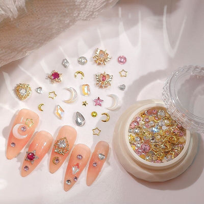 Set de Uñas de Diamante con Diseño Love Minimalista para Mujer - Image 9