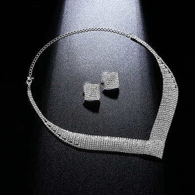 Conjunto de Aretes, Collar y Pulsera con Cristales Brillantes - Image 6