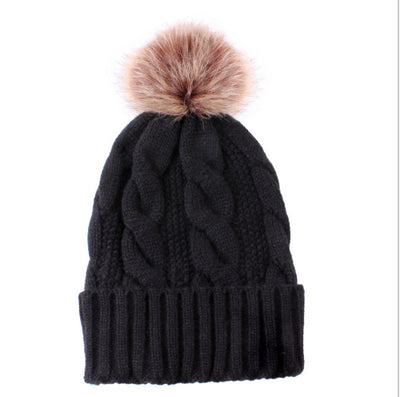 Gorro de Lana Tejido con Patrón Hemp - Calidez y Estilo en Cada Uso - Image 10