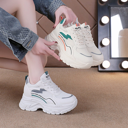 Zapatos Blancos Deportivos con Plantillas Elevadoras Transpirables - Image 3