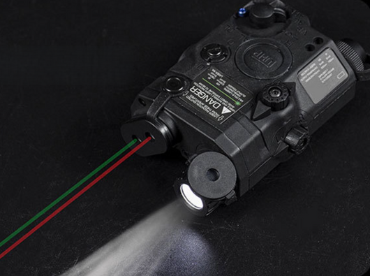 Kit Táctico Profesional CS con Láser y Linterna LED para Cosplay y Producciones - Image 3