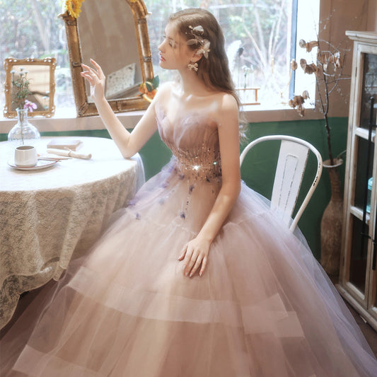 Falda de Noche Elegante con Escote - Diseño Nupcial y Eventos Especiales