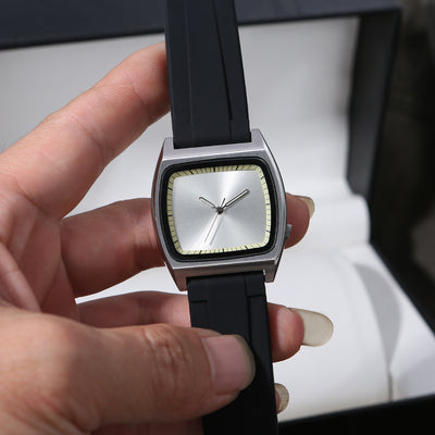 Reloj de Pulsera Minimalista Cuadrado sin Logo - Diseño Versátil - Image 25