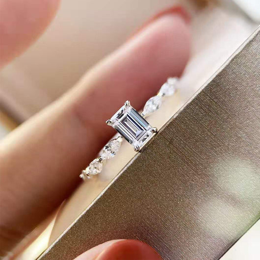 Anillo de Plata Minimalista para Mujer - Diseño Versátil Lujo Accesible - Image 2