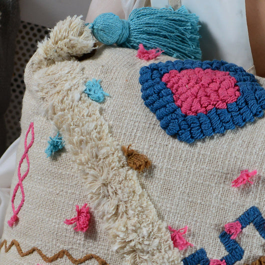 Almohada de Algodón Marroquí con Textura Acolchada - Image 6