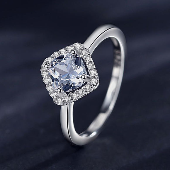 Anillo de Diamante Simulado Estilo Influencer - Anillo de Boda Elegante