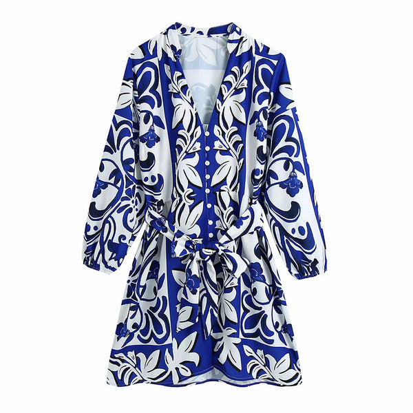 Vestido Camisero Azul y Blanco Porcelana con Solapa y Drapeado en Cintura - Image 3