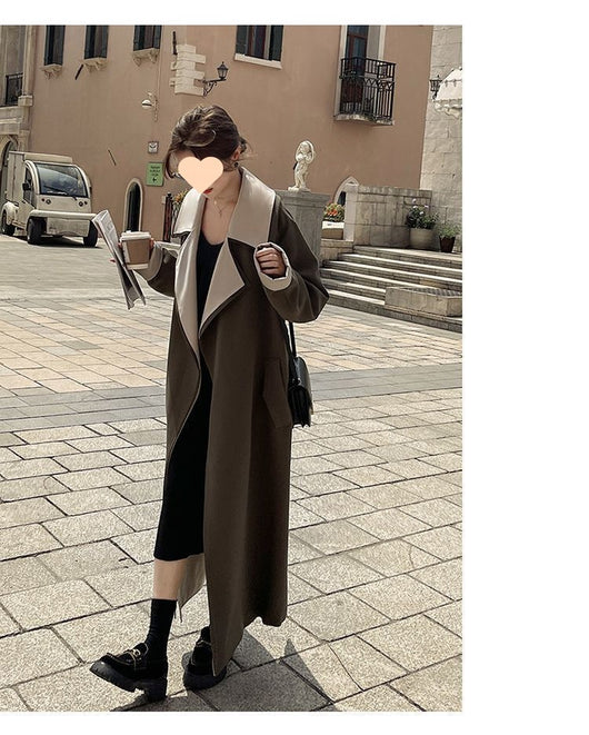 Abrigo Elegante Estilo Hepburn con Presencia Sofisticada - Image 11